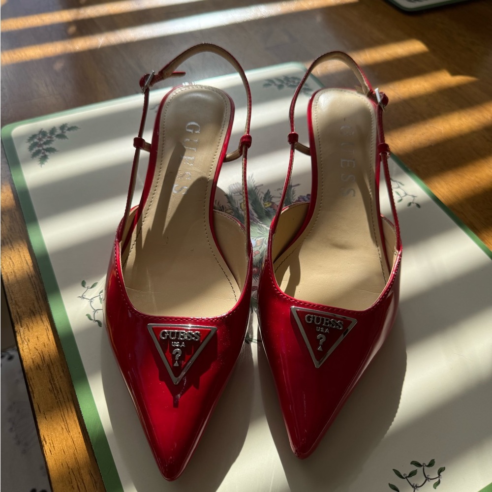 GUESS Red Women's kitten Heels
